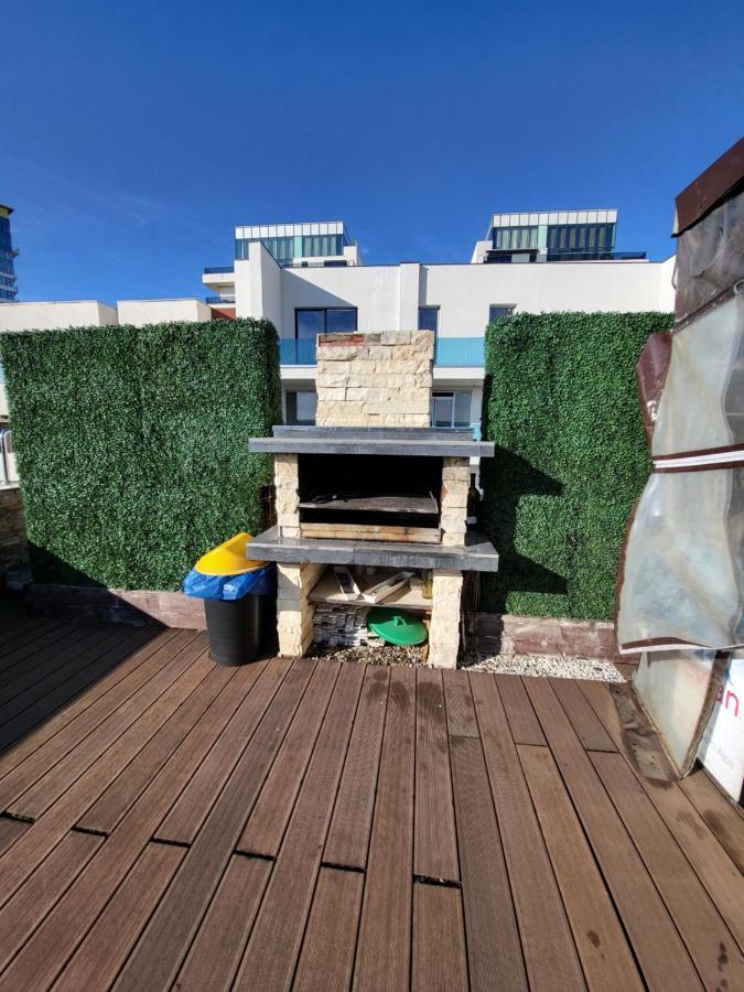 Large Luxury Apartment - Penthouse - Terrace Бухарест Екстер'єр фото